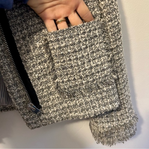 J. Crew Gray Cream Tweed Cropped Jacket Blazer w/ Pockets Fringe Trim - Picture 5 of 10